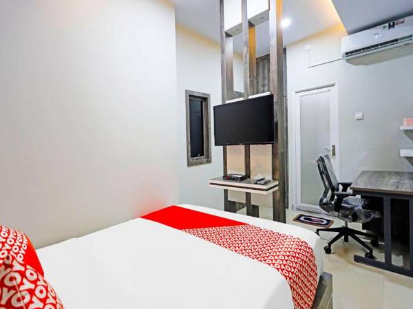 Workspace - Capital O 91407 Kb Luxury Hostel