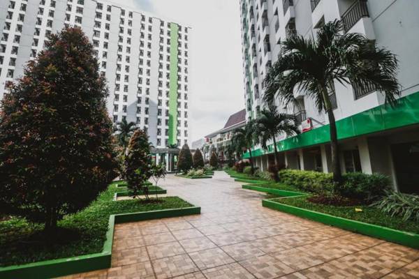 RedDoorz Apartment @ Green Lake View Ciputat