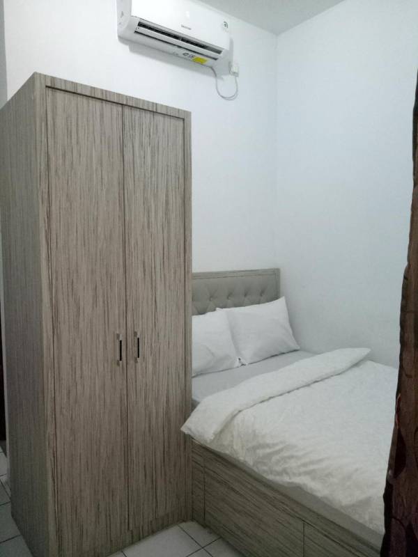 Hotel Mama Syariah at Ruko Kutajaya