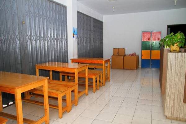 Hotel Mama Syariah at Ruko Kutajaya