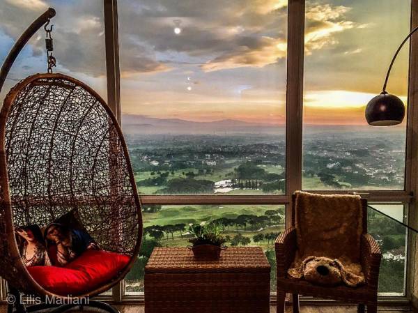 UResidence 2 Golf  View  Lippo Karawaci  by Lilis