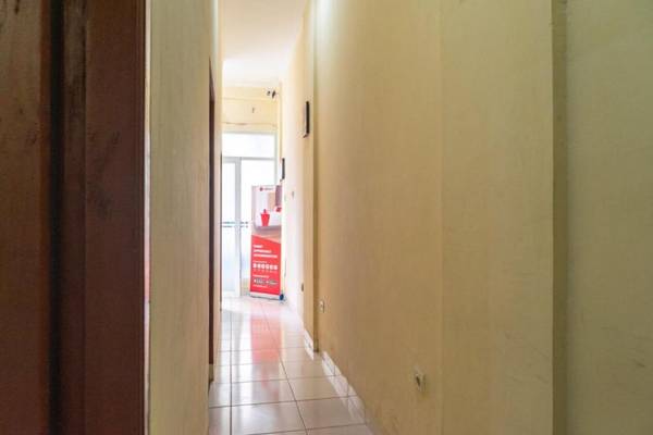 RedDoorz near CBD Ciledug