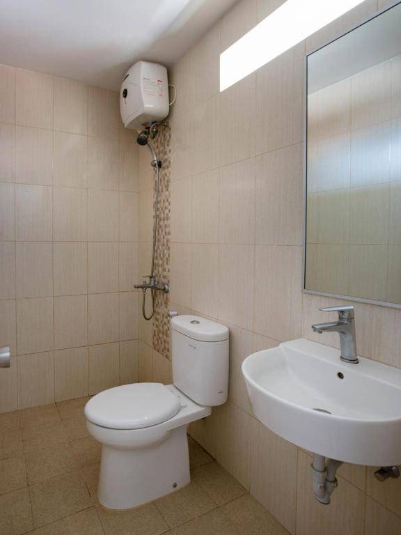 RedDoorz Syariah Plus @ Wisma Bougenville Karawaci