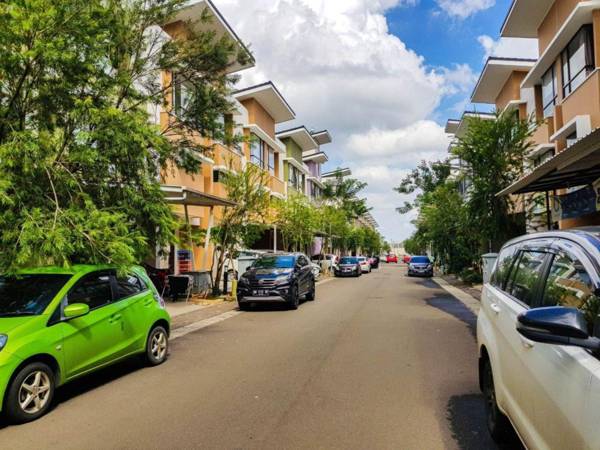 Aloha Guest House 2 - Female Only