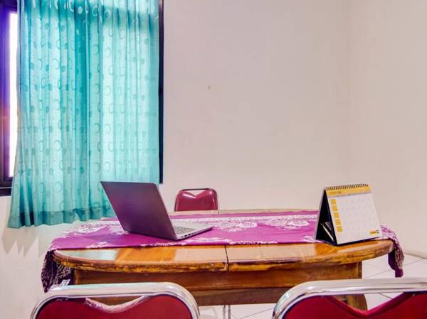 Vaccinated Staff - SPOT ON 90152 Garuda Bima Residence Syariah