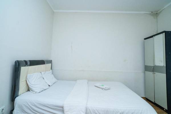 77 Guest House Serpong RedPartner