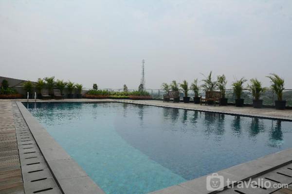 Cozy Stay 1BR at Tree Park City BSD By Travelio