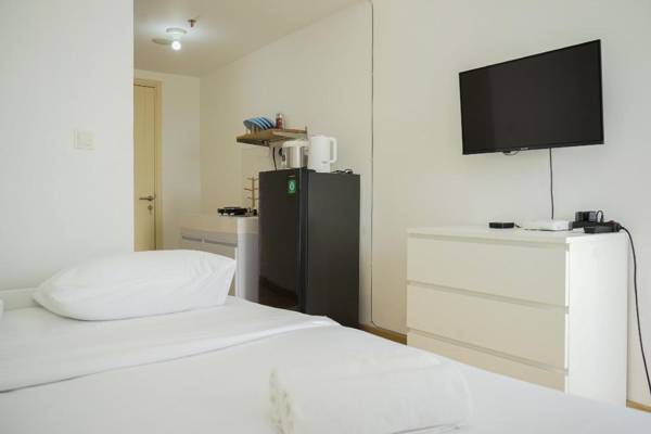 Studio with Foldable Single Bed M-Town By Travelio