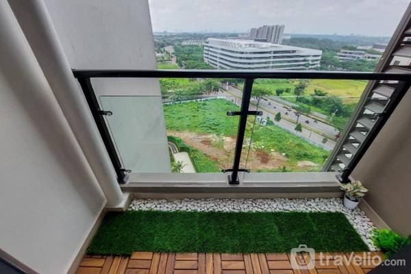 Minimalist Studio at Sky House BSD By Travelio