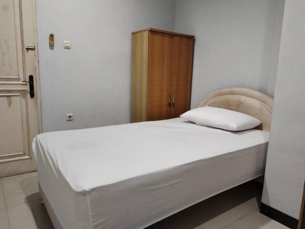 OYO 90953 36 Residence