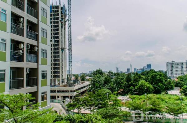 Nice Elegant 2BR at Serpong Greenview By Travelio