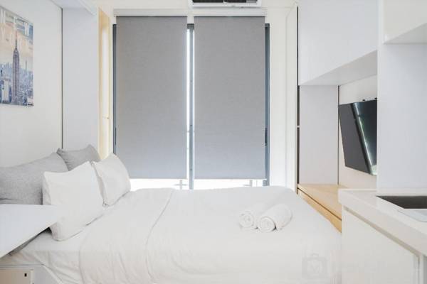 Great Location Studio Sky House BSD By Travelio