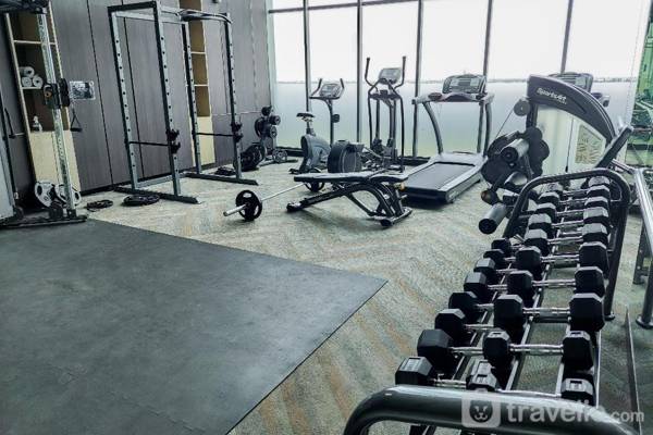 Spacious Lavish 3BR at Hillcrest House By Travelio