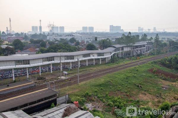 Nice and Comfort 2BR at Serpong Garden By Travelio