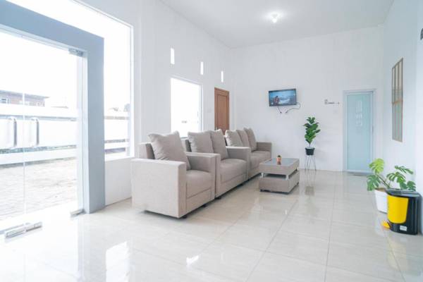 Urbanview Hotel Sky Batu Malang