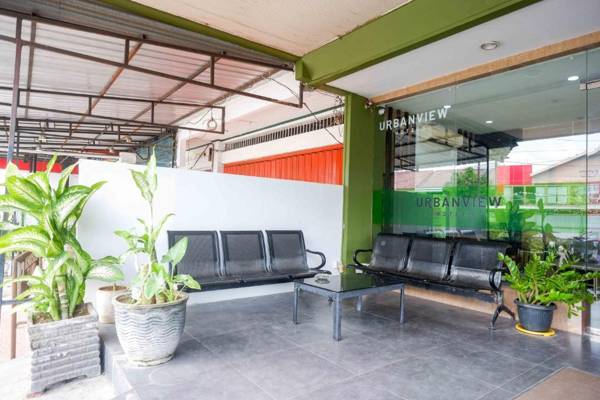 Urbanview Hotel Capital Makassar