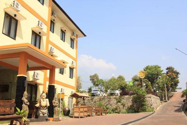Ciptaningati Hotel