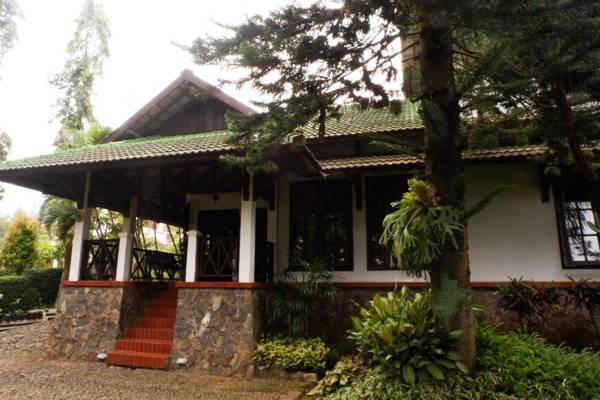 OYO 604 Cemara's Homestay