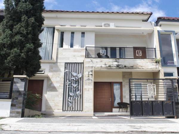 Panorama Villas Batu F-16