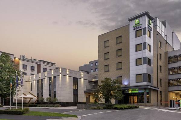 Holiday Inn Express Dublin-Airport an IHG Hotel