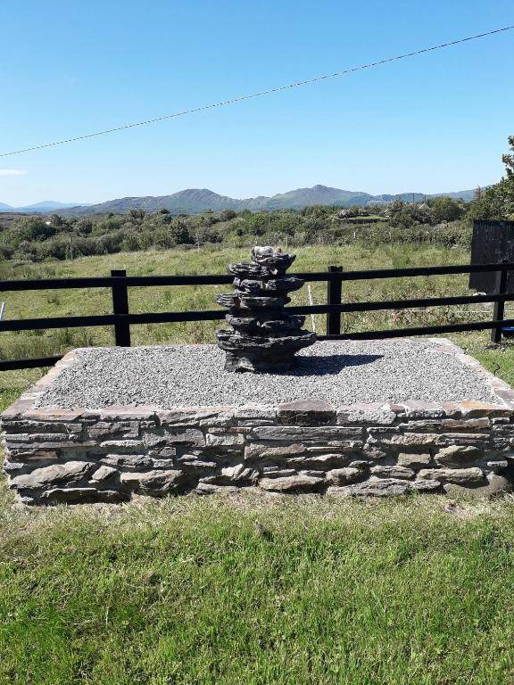 Room in Apartment - 1 Bedroom In A Homely Home With A Lovely Farm