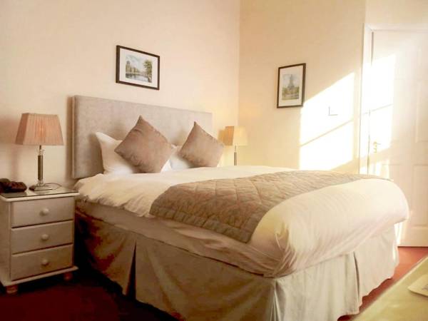 Morehampton Townhouse