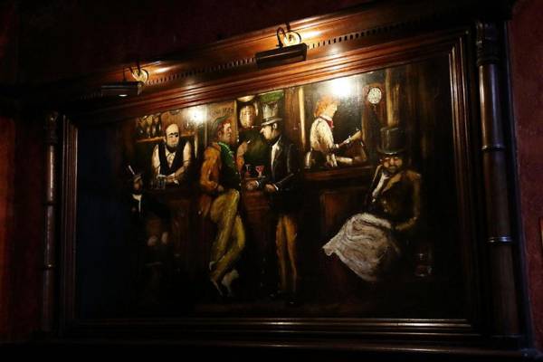 O'Neills Victorian Pub & Townhouse