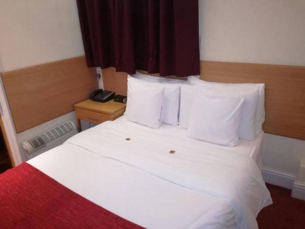 The Leeson Lodge