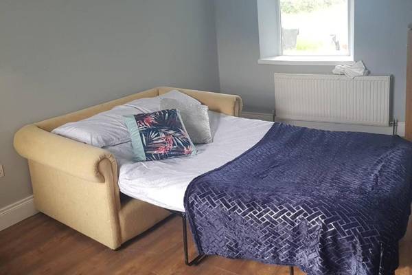 Stunning 3-Bed Cottage