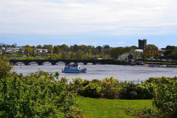 The Lakeside Hotel & Leisure Centre