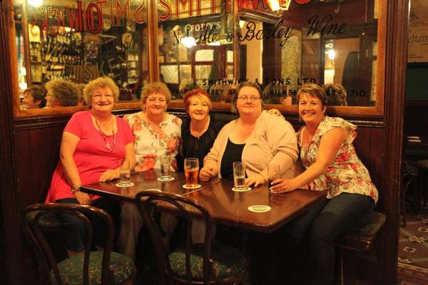 Crotty's Pub & Accommodation