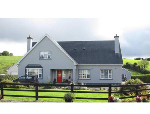 Derghaven B&B Hostel & Self Catering