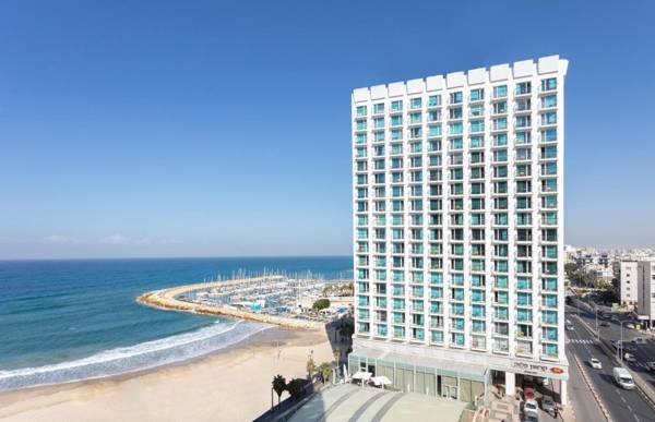 Crowne Plaza Tel Aviv Beach an IHG Hotel