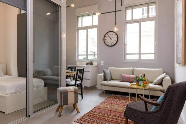 Bauhaus Boutique by TLV2rent