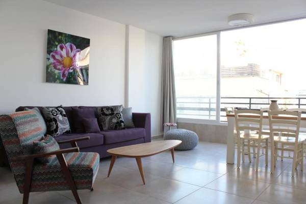Great 2BR close to the Beach by HolyGuest