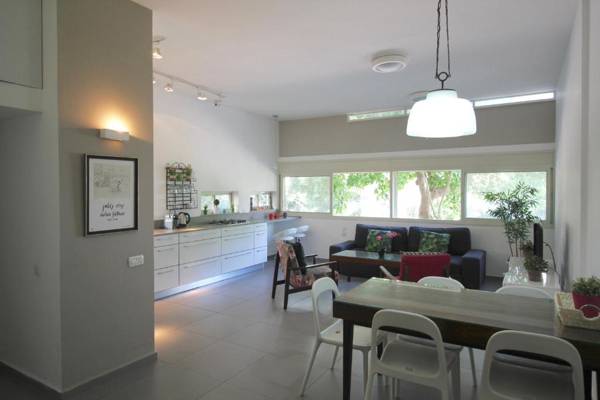 Great 2BR in Lassale street by HolyGuest