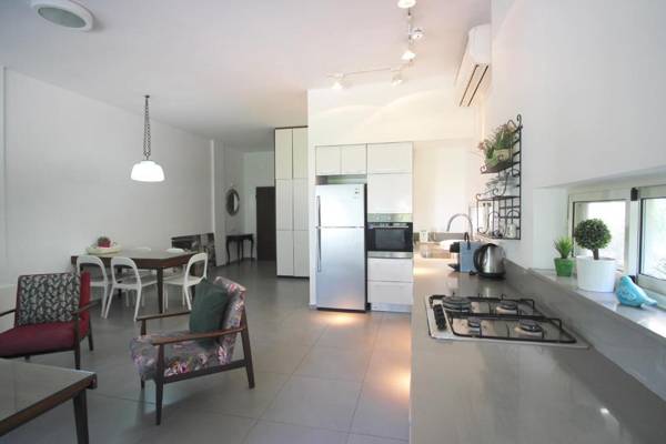 Great 2BR in Lassale street by HolyGuest