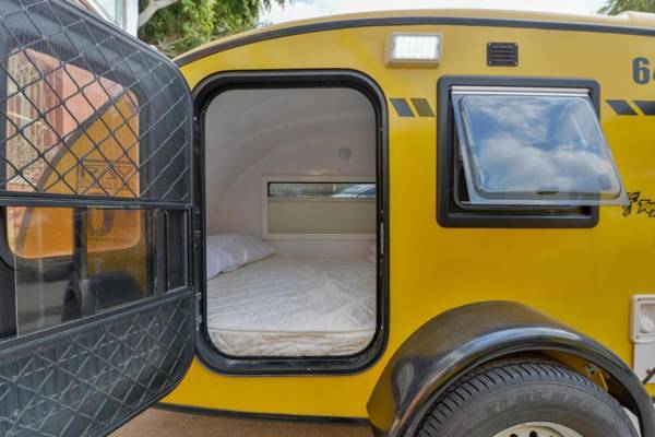 Caravan Hostel Tel Aviv By Roger Age 18-45