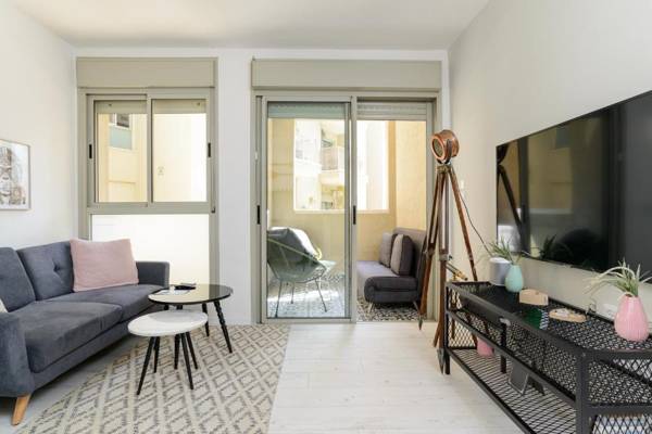 6 Tankhum - By Beach Apartments TLV