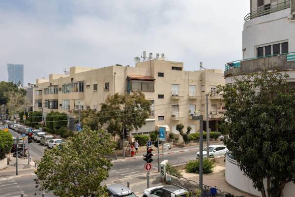 Trendy 2BR in Frishman by HolyGuest