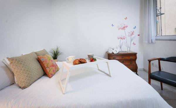 Bright and green W a lot of style super quiet by Sea N' Rent