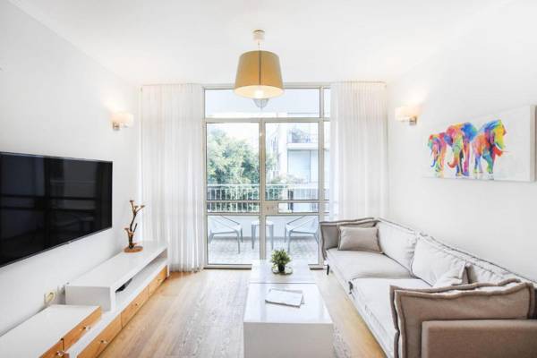 Clear 3BR near Bograshov by HolyGuest