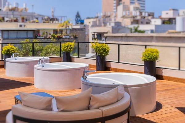 Debrah Brown Tel-Aviv