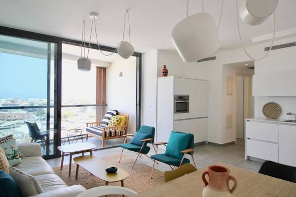 Brilliant 2BR in Florentine by HolyGuest