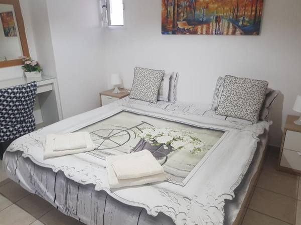 Yifat's Rooms Dead Sea