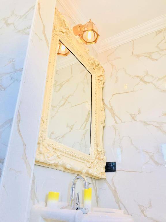 Shantell Luxury Apartment