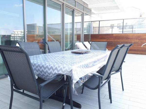 Stunning Penthouse with sea views and private heated pool