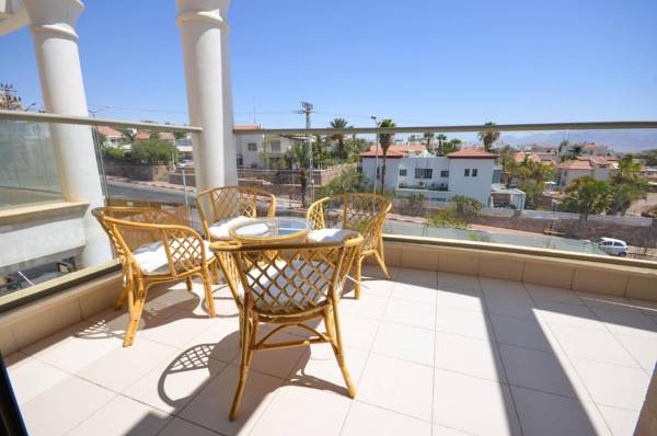 YalaRent Eucalyptus 2BR & Balcony APT - Families only