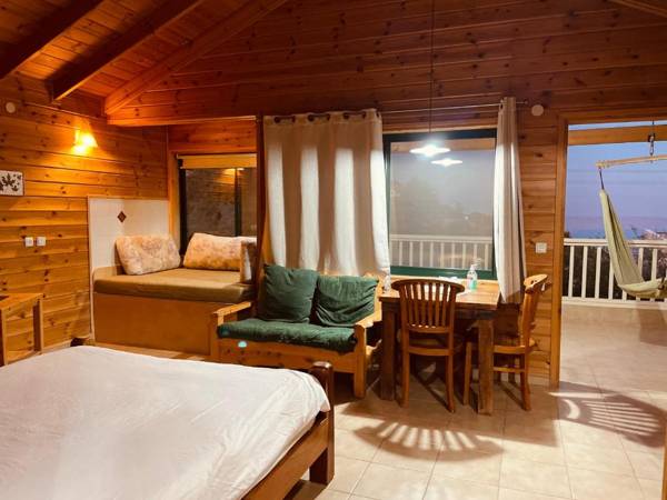 Aviv - Bakfar in Amirim