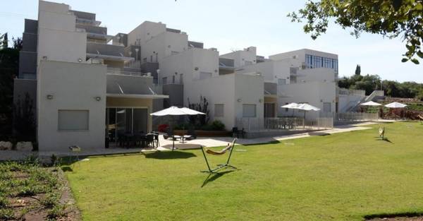 Keshet Eilon - Suites and Villas